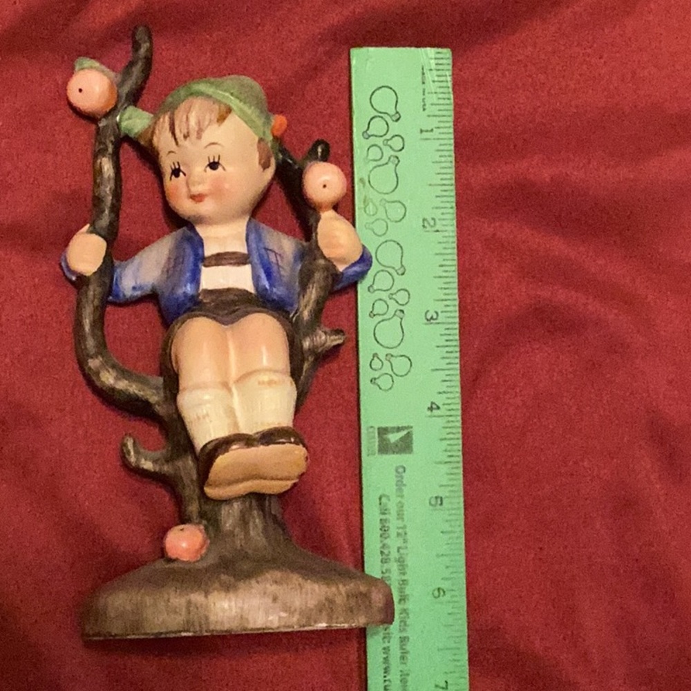 Vintage Napco Boy Figurine "ROMANCE" GERMAN BUBE SWINGING im APFEL 🌳Tree EVC